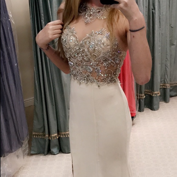 Champagne prom dress - Picture 3 of 5